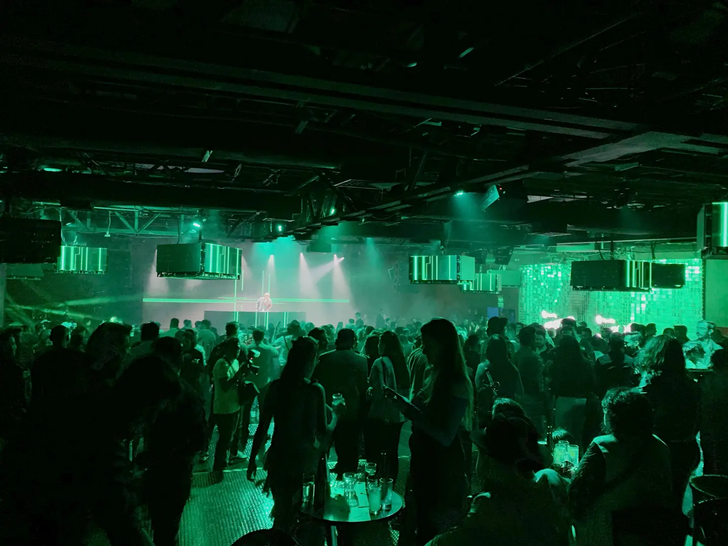 Iluminación decorativa para evento social Spotify